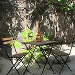 Avec Cour Exterieure Aux Portes De Paris Privat bolig *