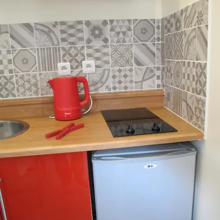 Avec Cour Exterieure Aux Portes De Paris Homestay Bagnolet
