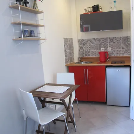 Avec Cour Exterieure Aux Portes De Paris Homestay