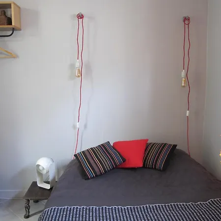 Homestay Avec Cour Exterieure Aux Portes De Paris Bagnolet