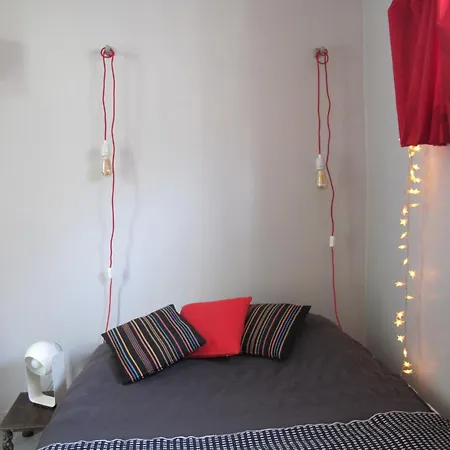Homestay Avec Cour Exterieure Aux Portes De Paris *