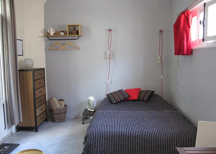 Avec Cour Extérieure Aux Portes De Paris Alloggio in famiglia